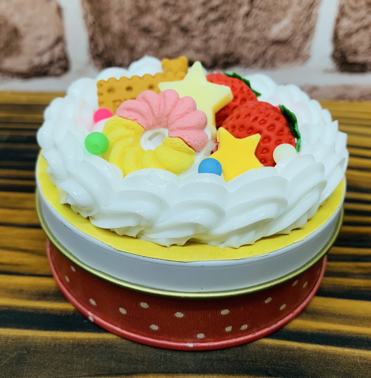 【図書館まつり】おもしろ消しゴムワークショップ～缶デコレーション小物入れ～
